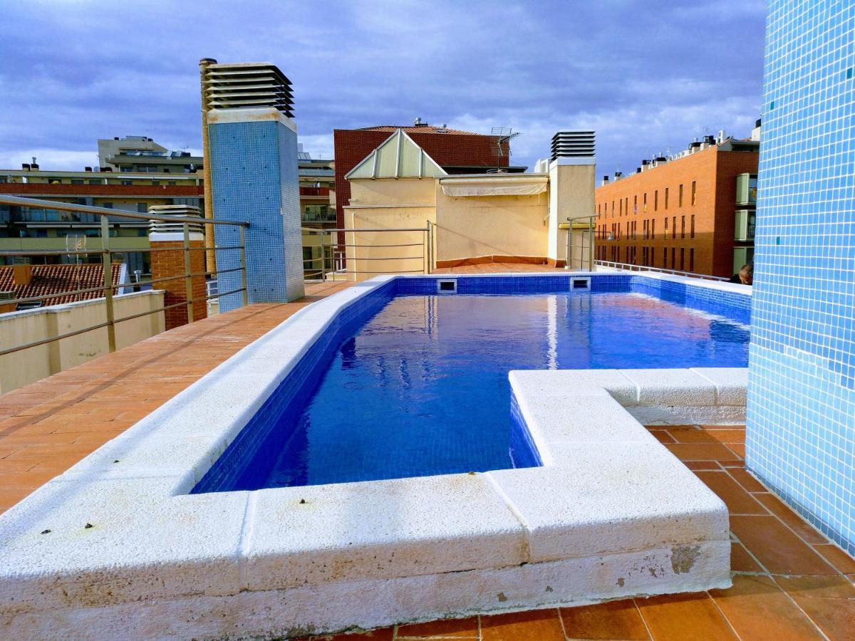 Piscina En Centro De Terrassa Lägenhet Exteriör bild