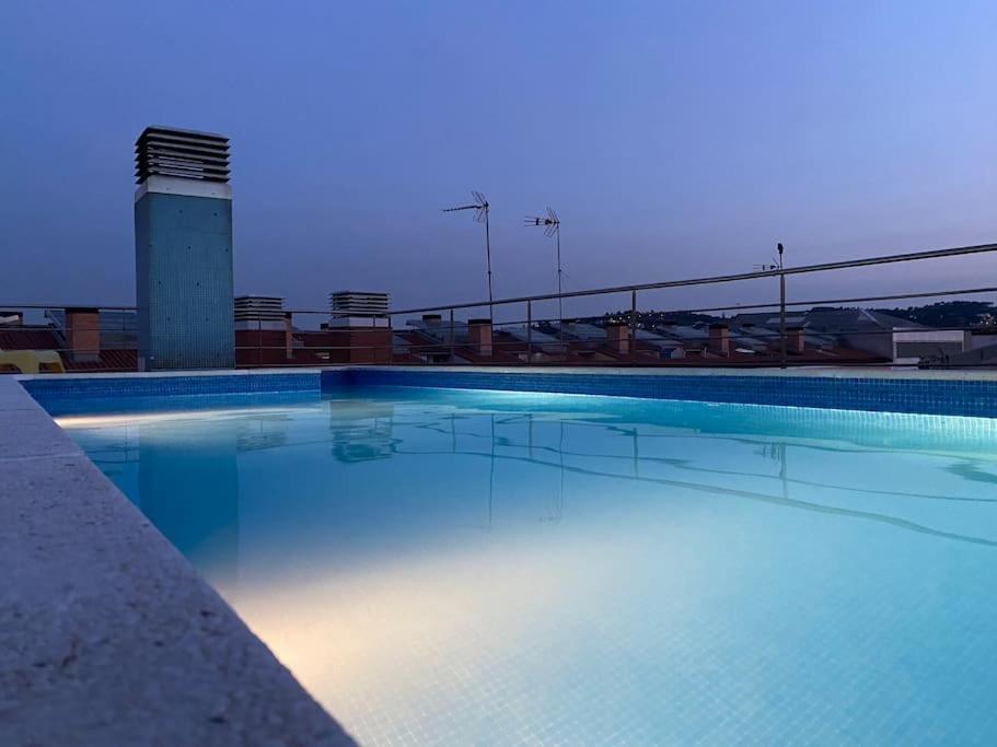 Piscina En Centro De Terrassa Lägenhet Exteriör bild